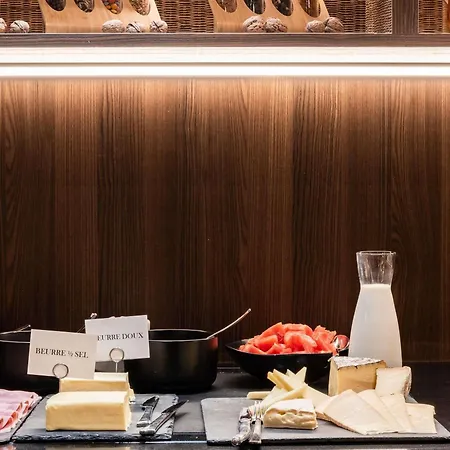 מלון Mercure Grenoble 4*